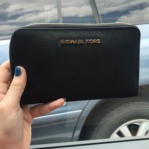 Black Michael Kors Wallet